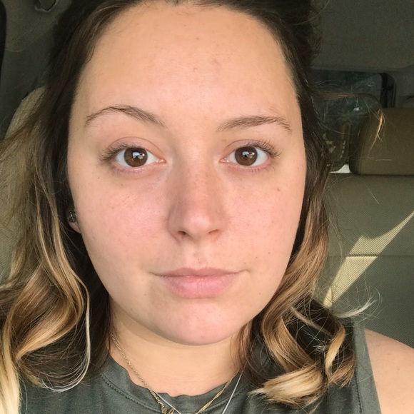 Meet your Posher, Jordyn - Picture 1 of 1